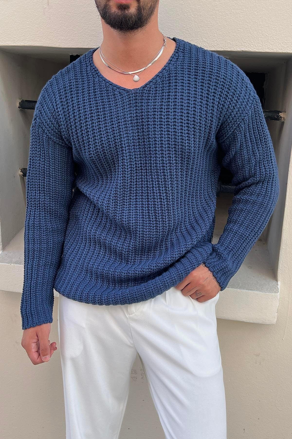 V-Neck Knitted Oversize Sweater Indigo